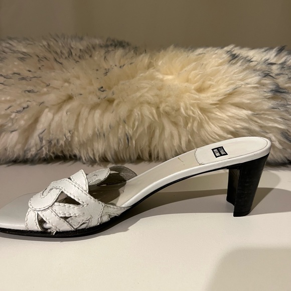 Stuart Wietzman White Leather with Black Heeled Slip On  Sandals Size 8.5 - Picture 5 of 11